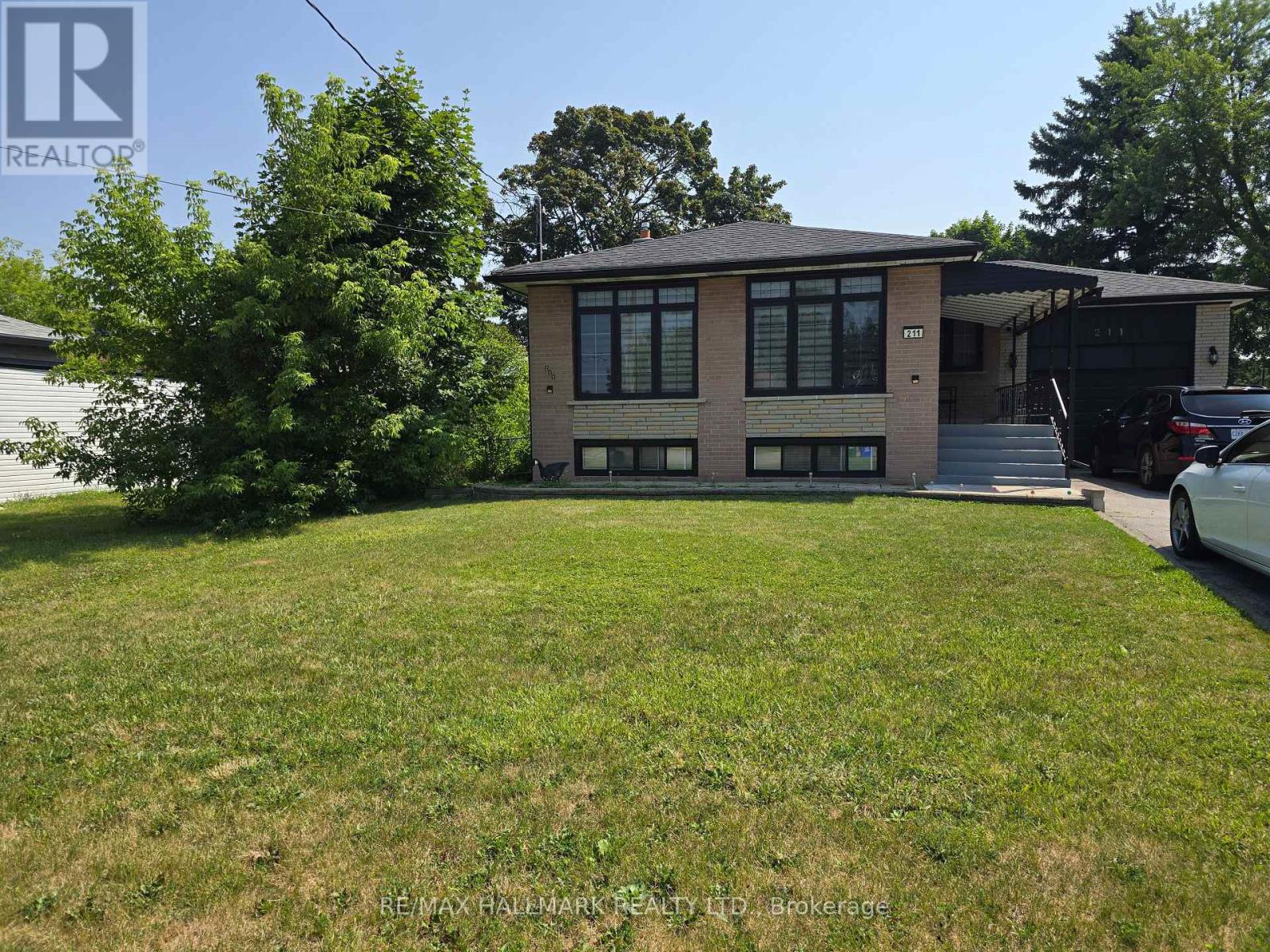 211 Norfolk Avenue, Richmond Hill (Harding), Ontario  L4S 0B2 - Photo 1 - N13644096