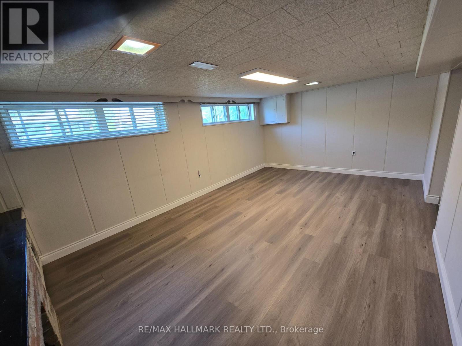 211 Norfolk Avenue, Richmond Hill (Harding), Ontario  L4S 0B2 - Photo 3 - N13644096