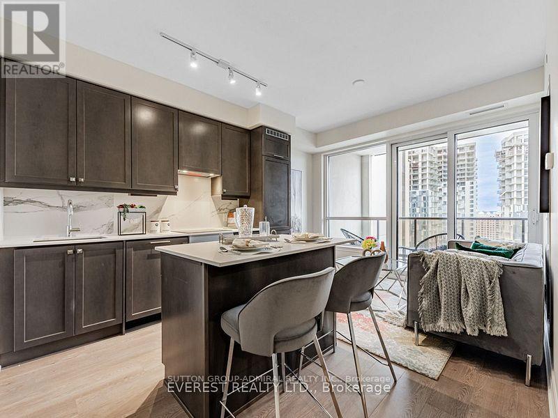 1903 - 9075 Jane Street, Vaughan, Ontario  L4K 0L7 - Photo 11 - N13644114