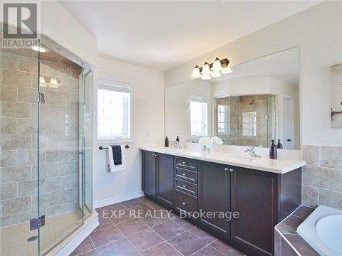 13 Tucciarone Court, Markham (Cathedraltown), Ontario  L6C 0H3 - Photo 10 - N13644282