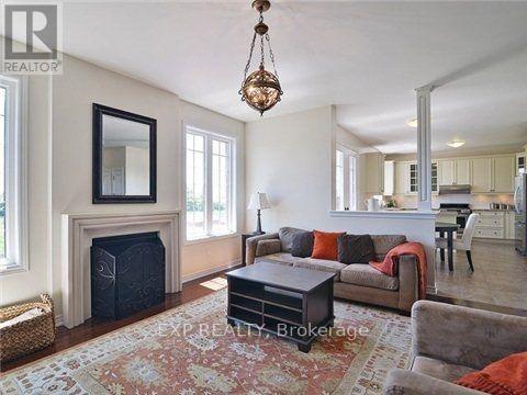 13 Tucciarone Court, Markham (Cathedraltown), Ontario  L6C 0H3 - Photo 7 - N13644282