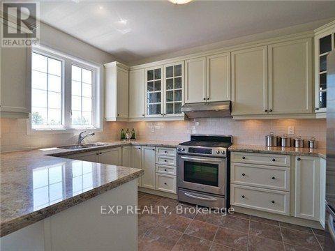 13 Tucciarone Court, Markham (Cathedraltown), Ontario  L6C 0H3 - Photo 8 - N13644282