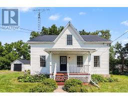 25 MILL STREET, North Dundas, Ontario