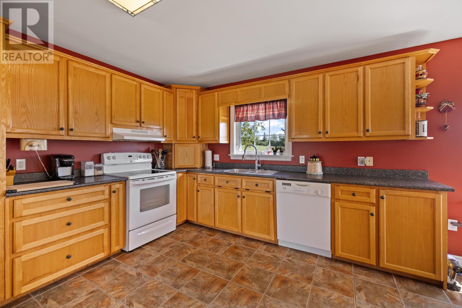15399 Northside Road, St. Peters Bay, Prince Edward Island  C0A 2A0 - Photo 13 - 202619753