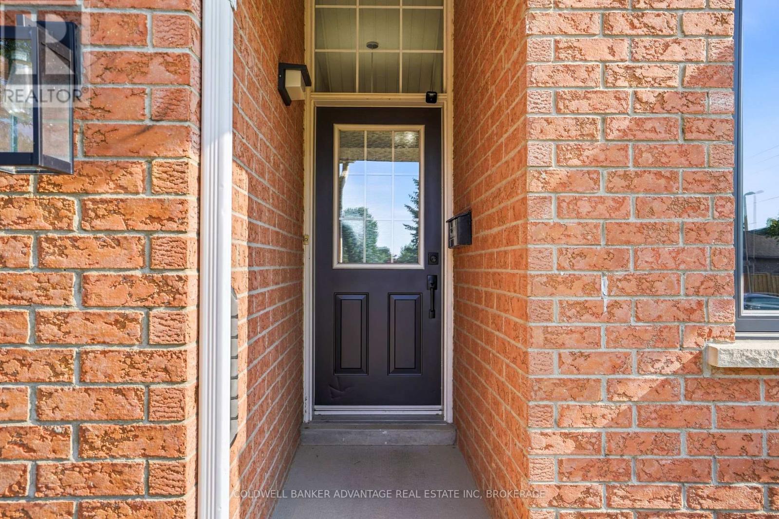 529 St Lawrence Drive, Welland, Ontario L3C 7H9 - Photo 2 - X13644202