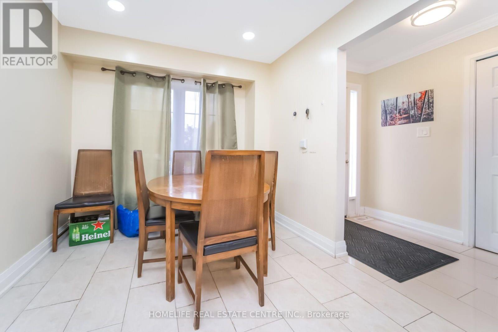17 Ashford Court, Brampton, Ontario  L6V 3E2 - Photo 10 - W13644236