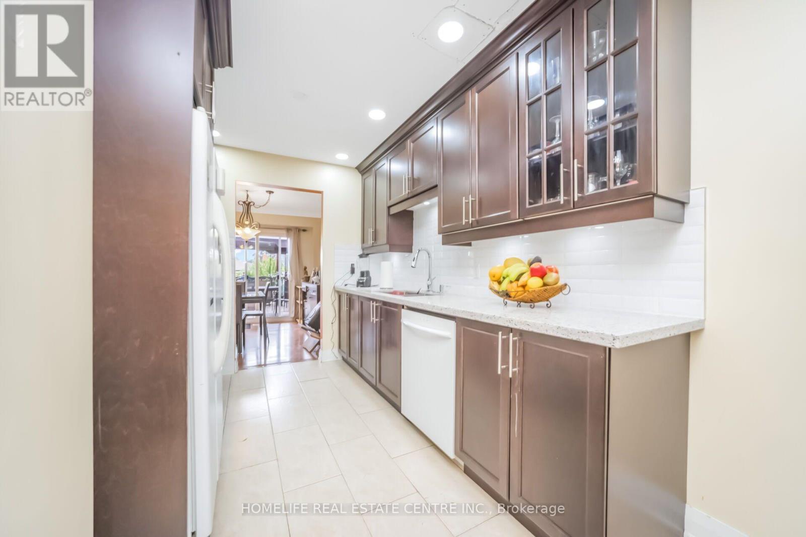 17 Ashford Court, Brampton, Ontario  L6V 3E2 - Photo 13 - W13644236