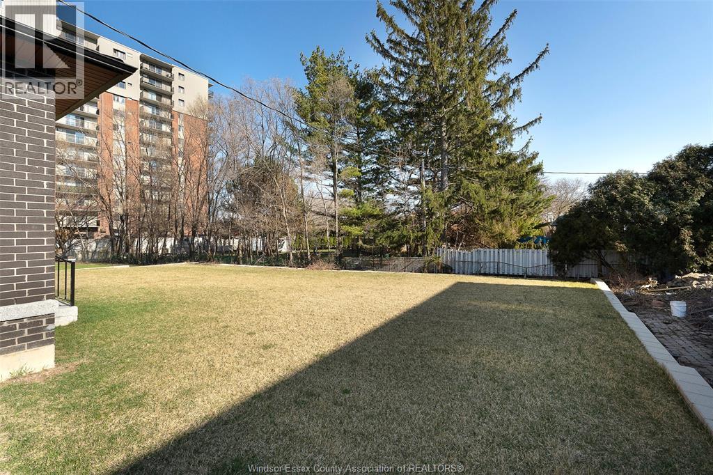 8535 Riverside Drive East, Windsor, Ontario  N8S 1G1 - Photo 49 - 26019019