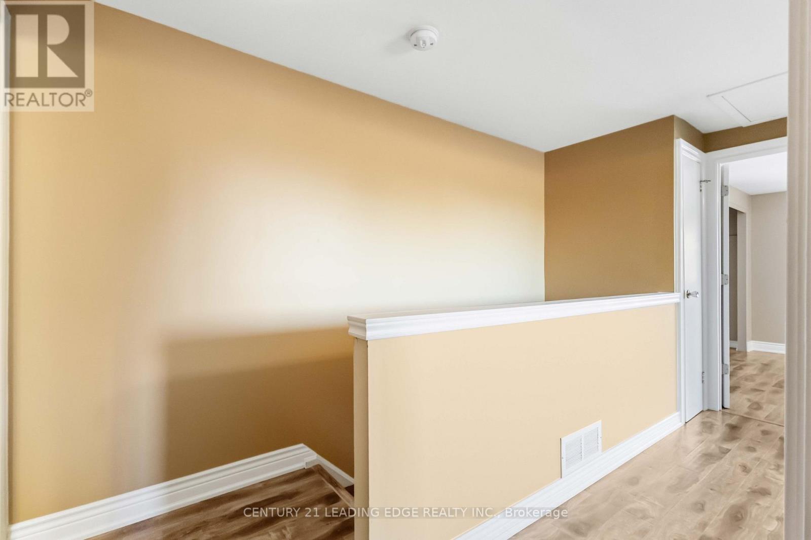 1128 Valley Court N, Oshawa, Ontario  L1J 3M5 - Photo 16 - E13576560