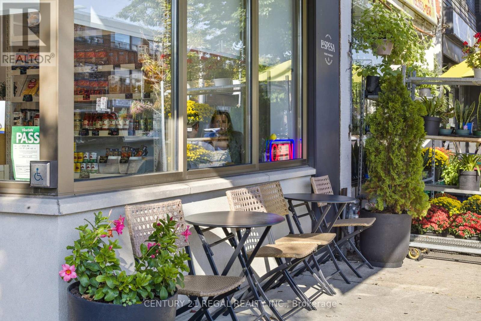 1700 St Clair Avenue W, Toronto, Ontario  M6N 1J1 - Photo 4 - W13508468