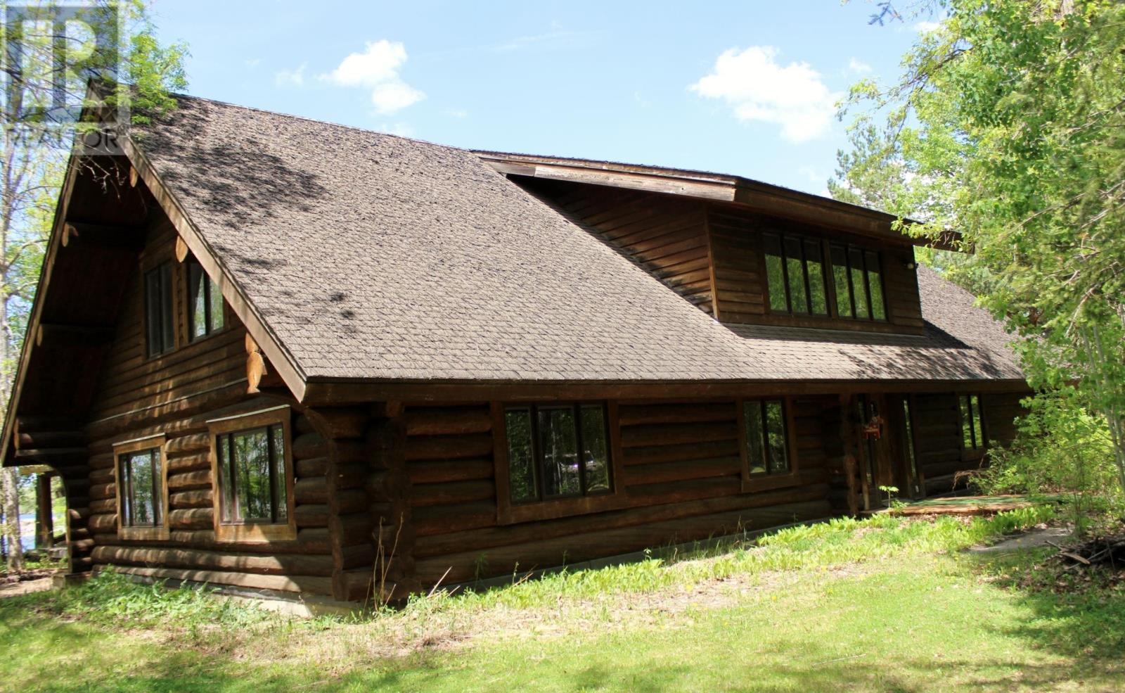 85 JENKINS DR, RAINY RIVER, Ontario
