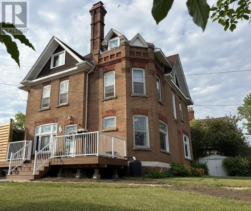 288 Harrington Ave, Thunder Bay, Ontario  P7A 3T4 - Photo 1 - TB2601895