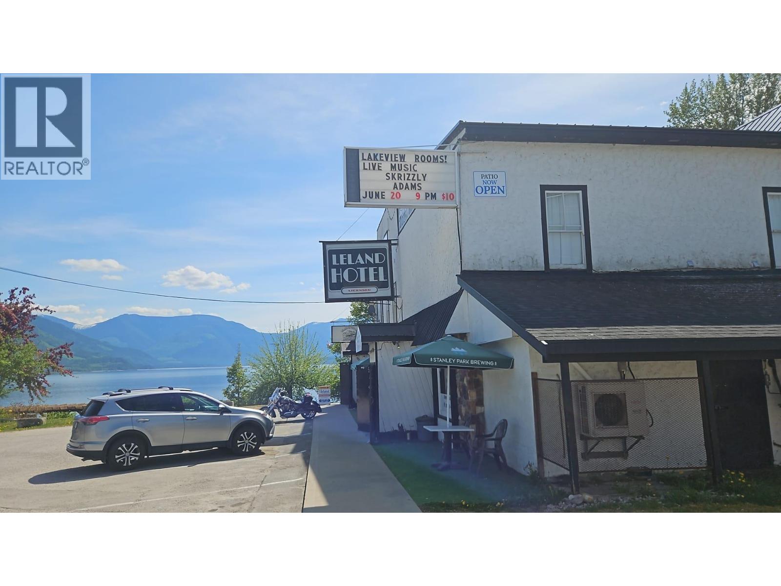 96 4 Avenue SW, Nakusp, British Columbia