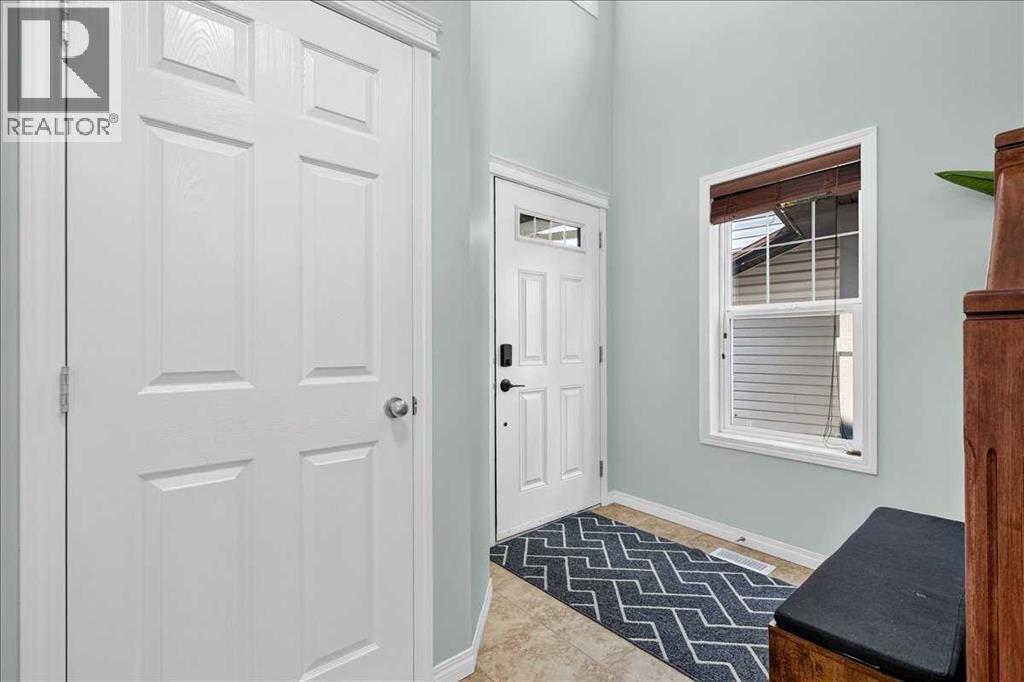 333 Bridleridge View SW, Calgary, Alberta  T2Y 0E6 - Photo 3 - A2330219
