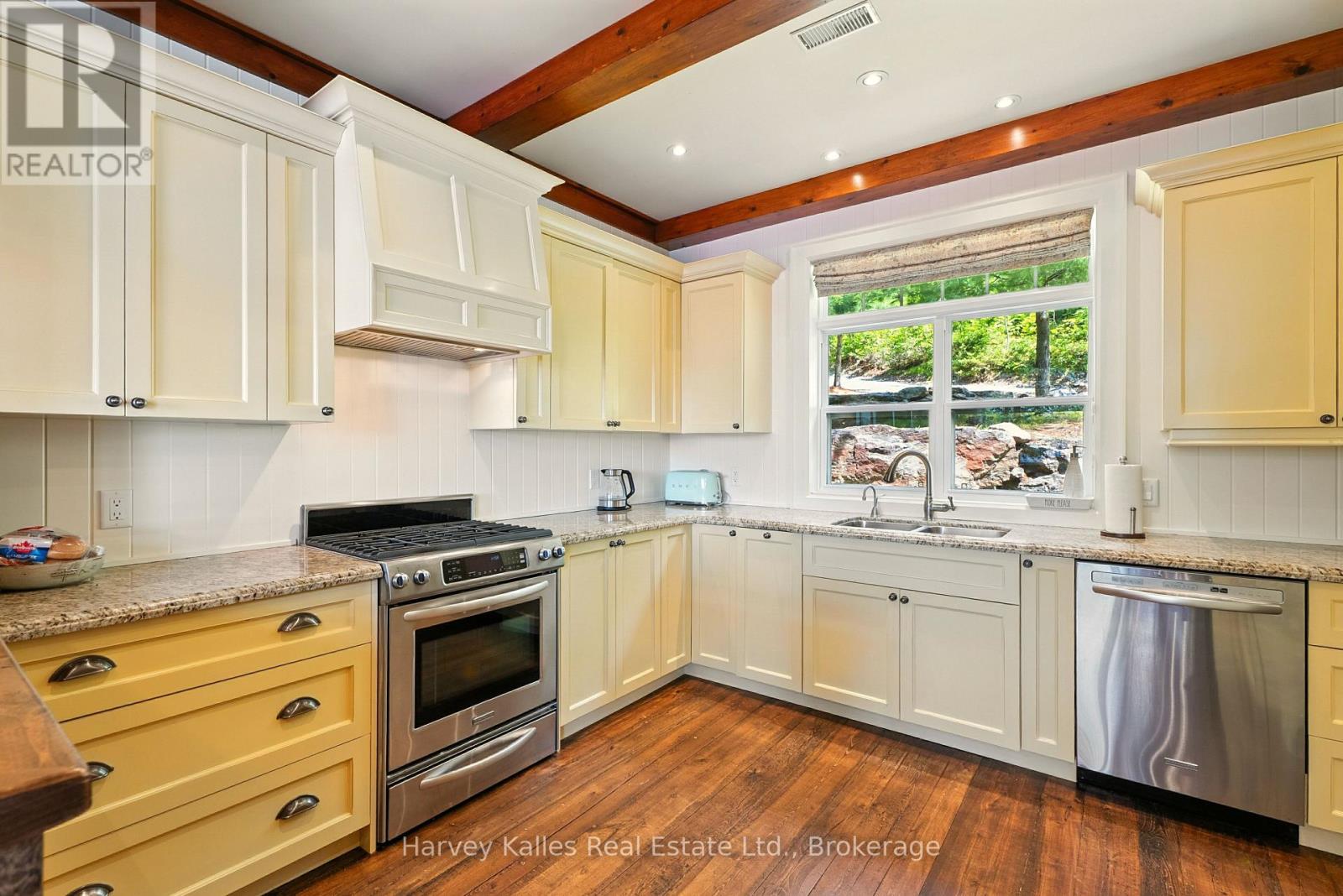 1190 Parkers Point Road, Gravenhurst, Ontario  P1P 1R2 - Photo 33 - X13141050