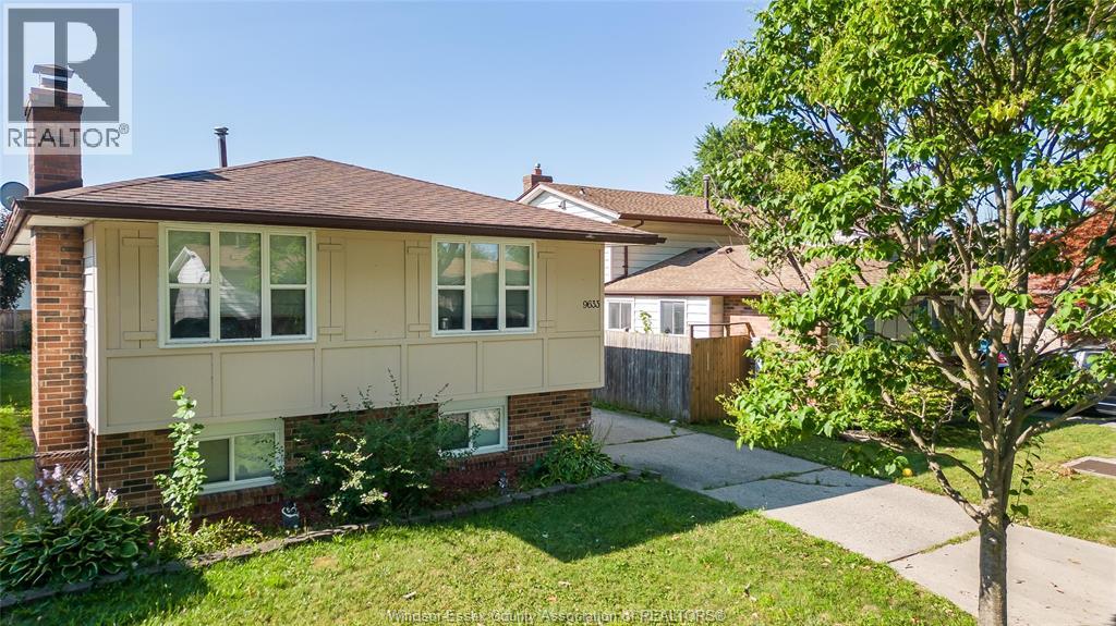 9633 Avery Unit# Upper, Windsor, Ontario  N8R 2C1 - Photo 5 - 26018599