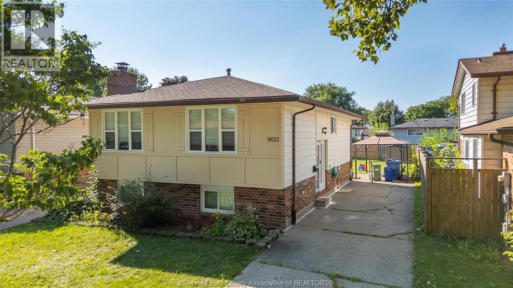 9633 Avery Unit# Upper, Windsor, Ontario  N8R 2C1 - Photo 6 - 26018599