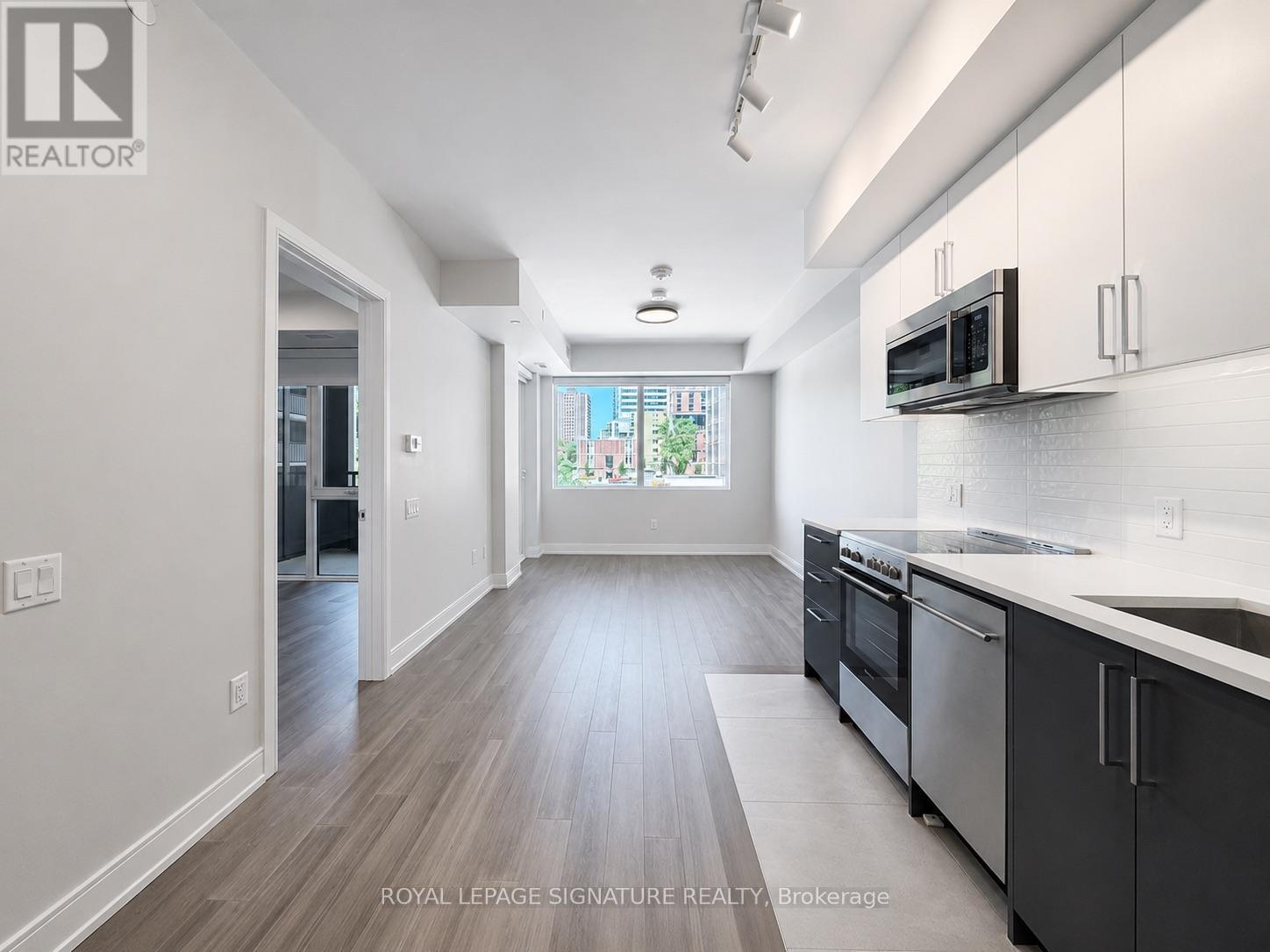 205 - 664 SPADINA AVENUE, Toronto, Ontario