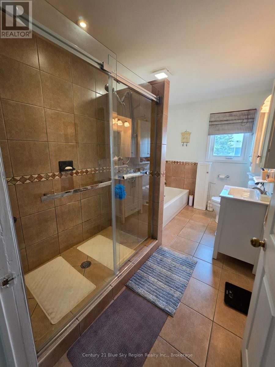 240 Cache Bay Road, West Nipissing, Ontario  P2B 3H7 - Photo 17 - X13644456
