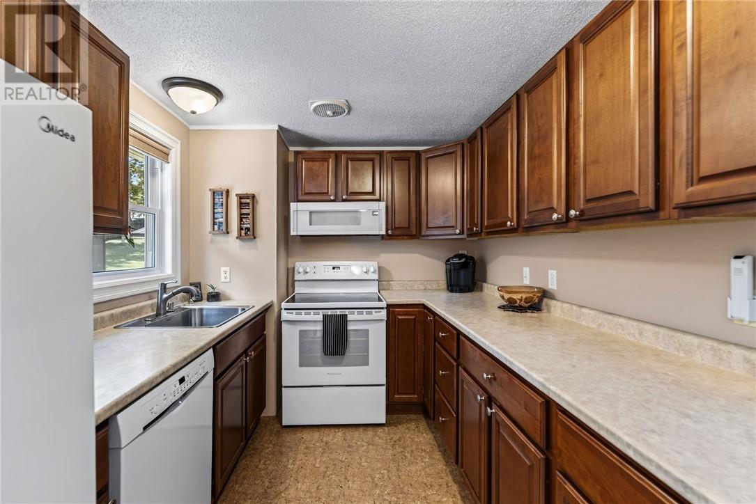 79 Manor Road, Sudbury, Ontario  P3B 3K9 - Photo 37 - 2129646