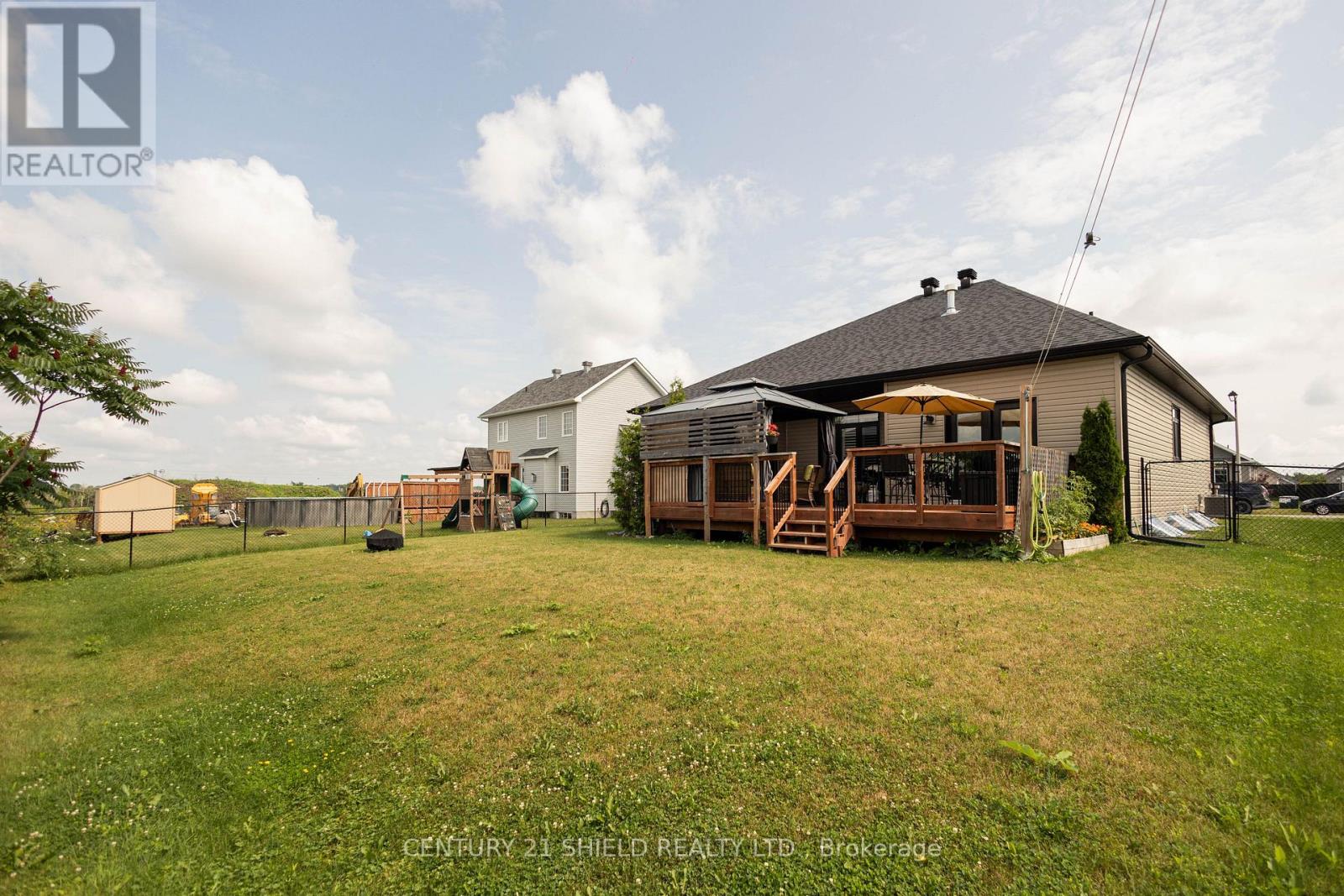 30 Hilda Street, South Stormont, Ontario  K0C 1P0 - Photo 5 - X13644582