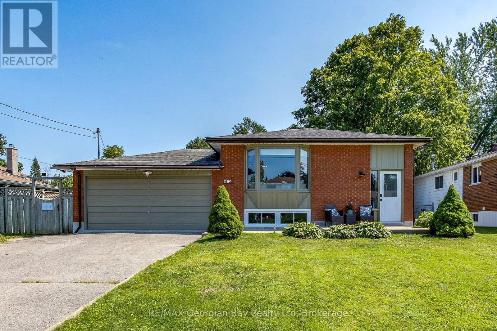 475 ATHABASKA STREET, Tay, Ontario