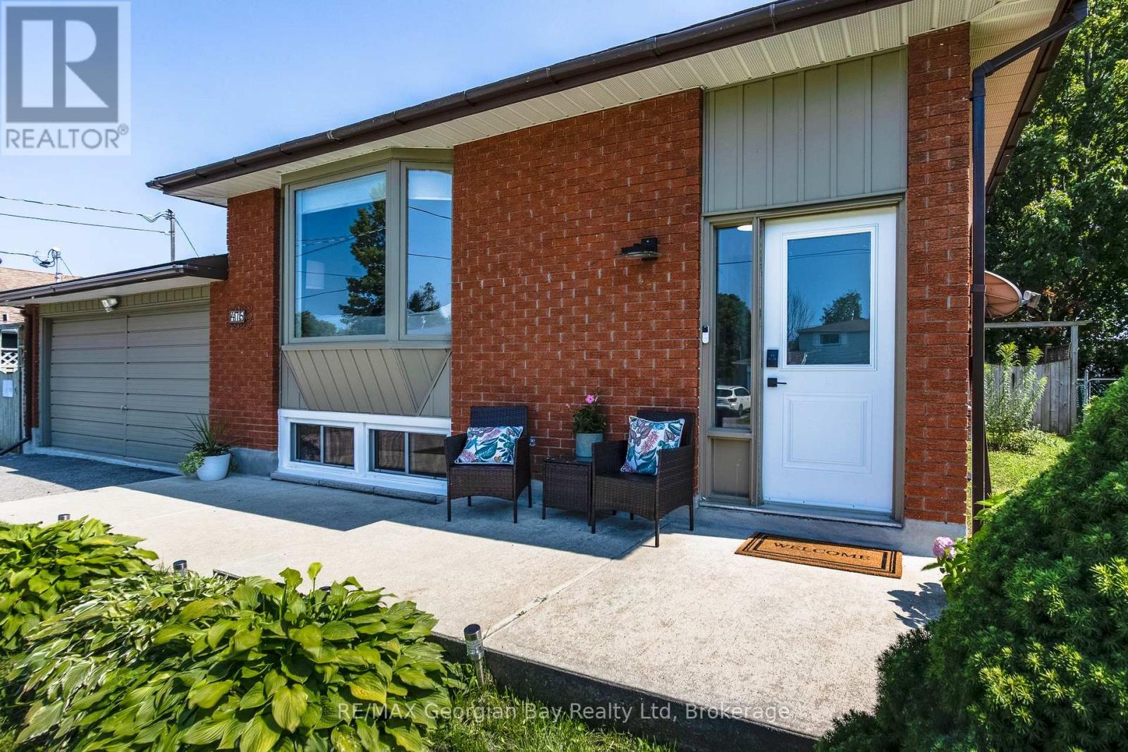 475 Athabaska Street, Tay, Ontario  L0K 1R0 - Photo 2 - S13644598
