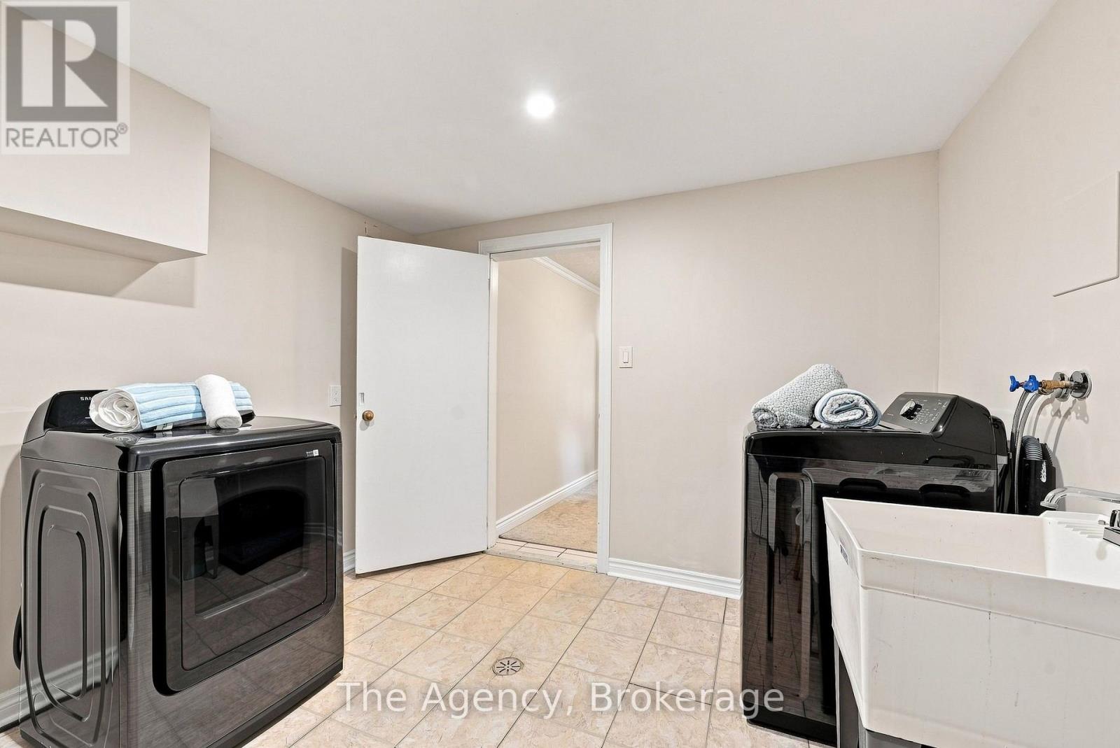 703 Newman Crescent, Whitby, Ontario  L1N 1M7 - Photo 31 - E13644316