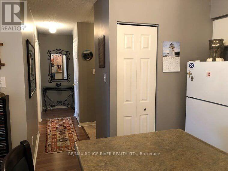 102 - 90 Aspen Springs Drive, Clarington, Ontario  L1C 5N3 - Photo 7 - E13644628