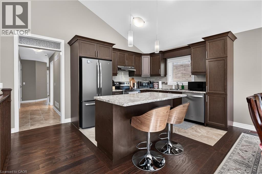18 Eastman Gateway, Thorold, Ontario  L2V 0E2 - Photo 11 - 40853746
