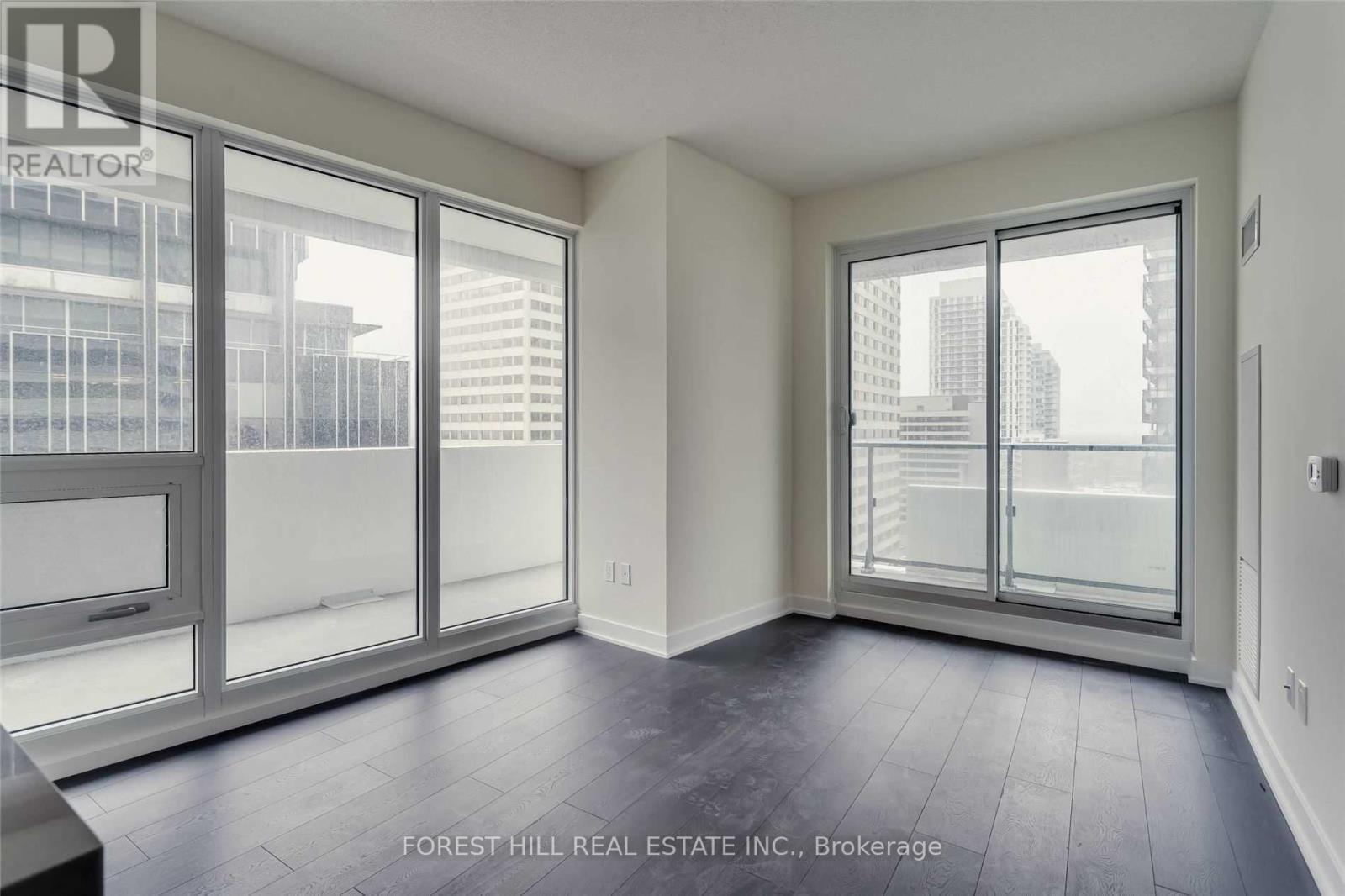 4811 - 2221 YONGE STREET Toronto (Mount Pleasant West), ON M4S 2B4