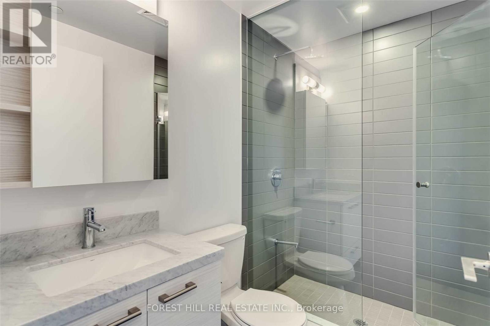 4811 - 2221 YONGE STREET Toronto (Mount Pleasant West), ON M4S 2B4