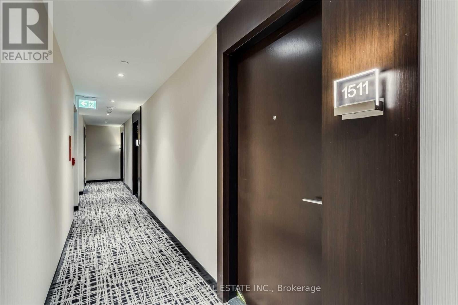 4811 - 2221 YONGE STREET Toronto (Mount Pleasant West), ON M4S 2B4