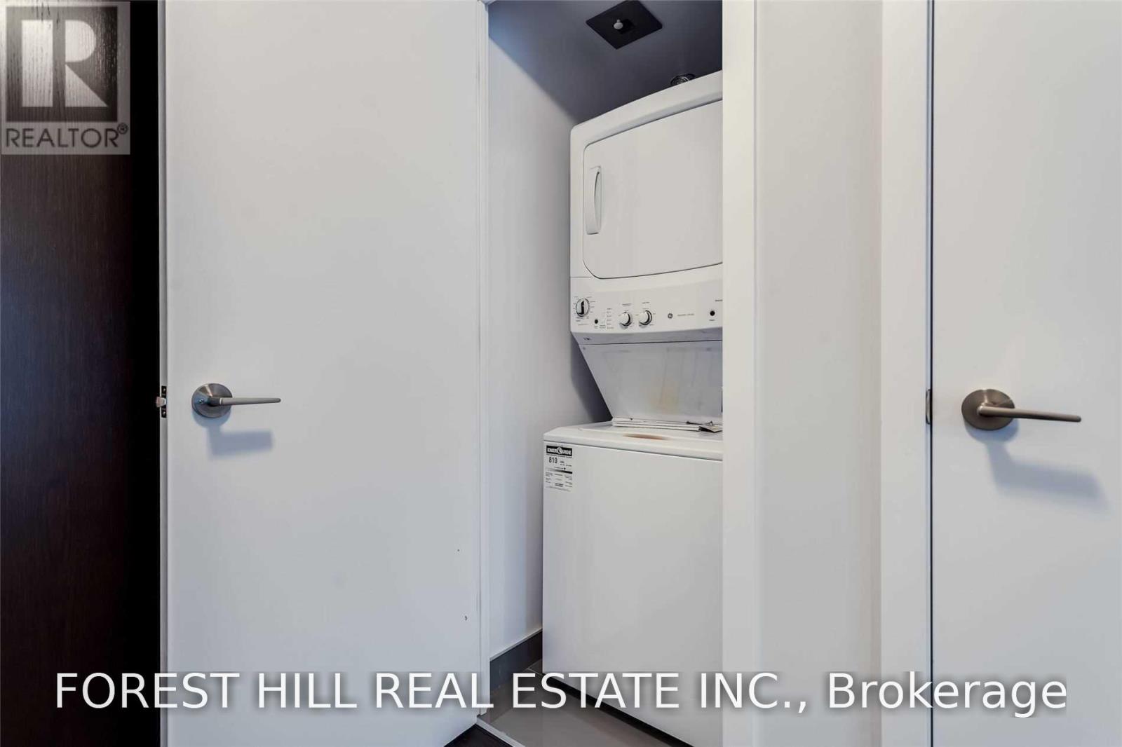4505 - 2221 YONGE STREET Toronto (Mount Pleasant West), ON M4S 2B4