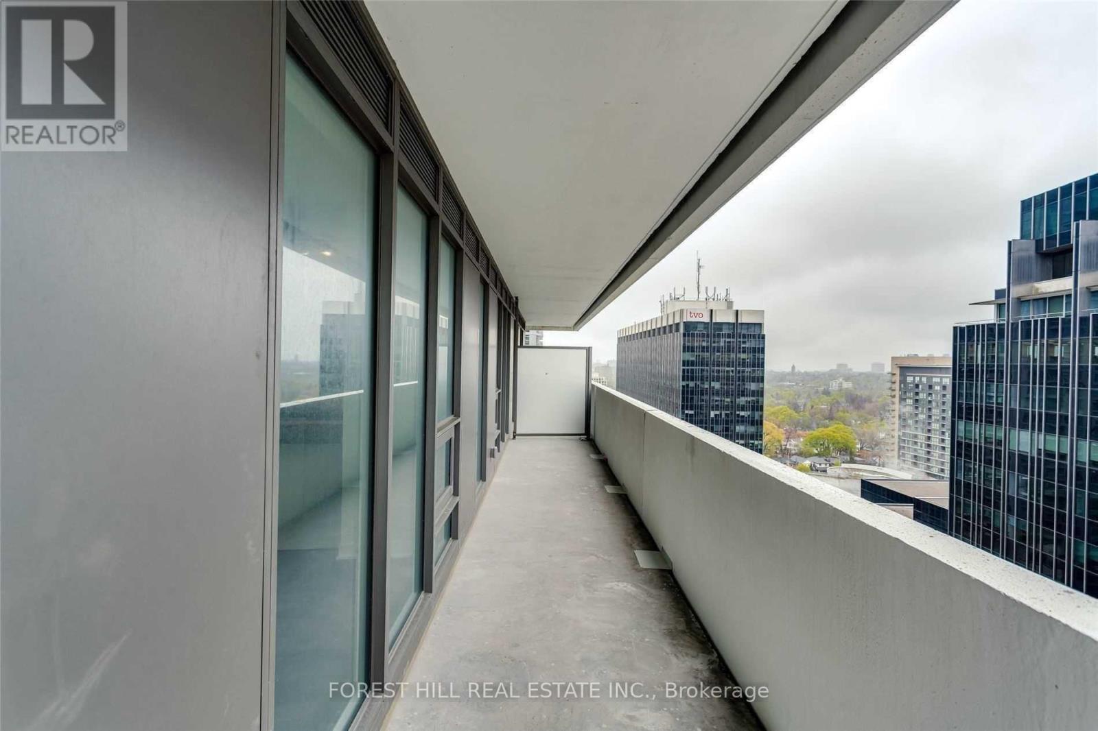 4811 - 2221 YONGE STREET