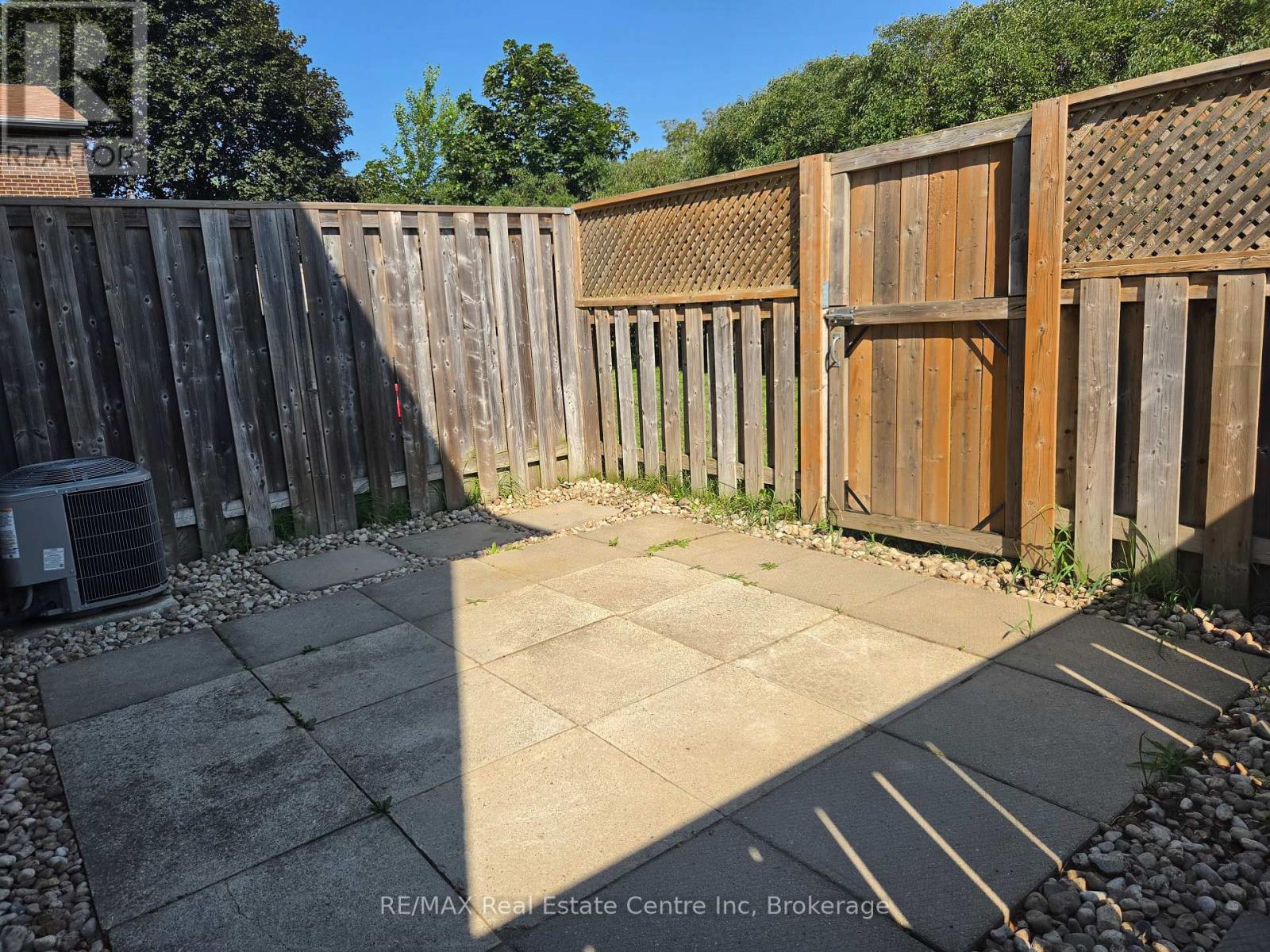 101 - 31 Greengate Rd, Guelph, Ontario  N1H 6R3 - Photo 10 - X13644440