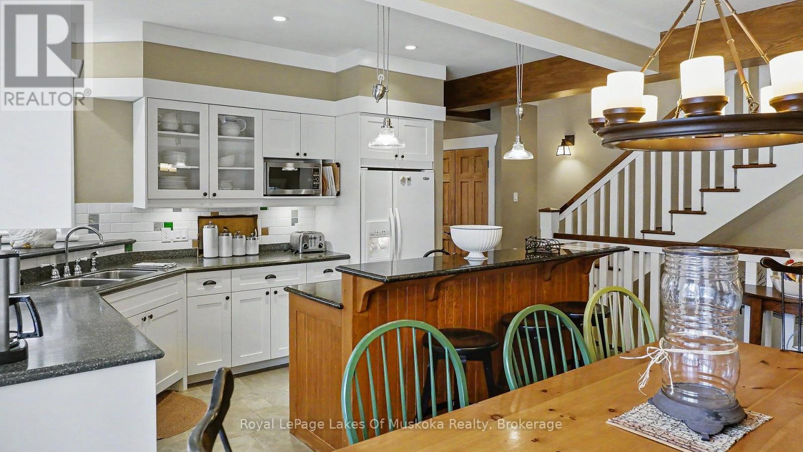 V 16, W2 - 1020 Birch Glen Road, Lake Of Bays, Ontario  P0B 1A0 - Photo 15 - X13644526