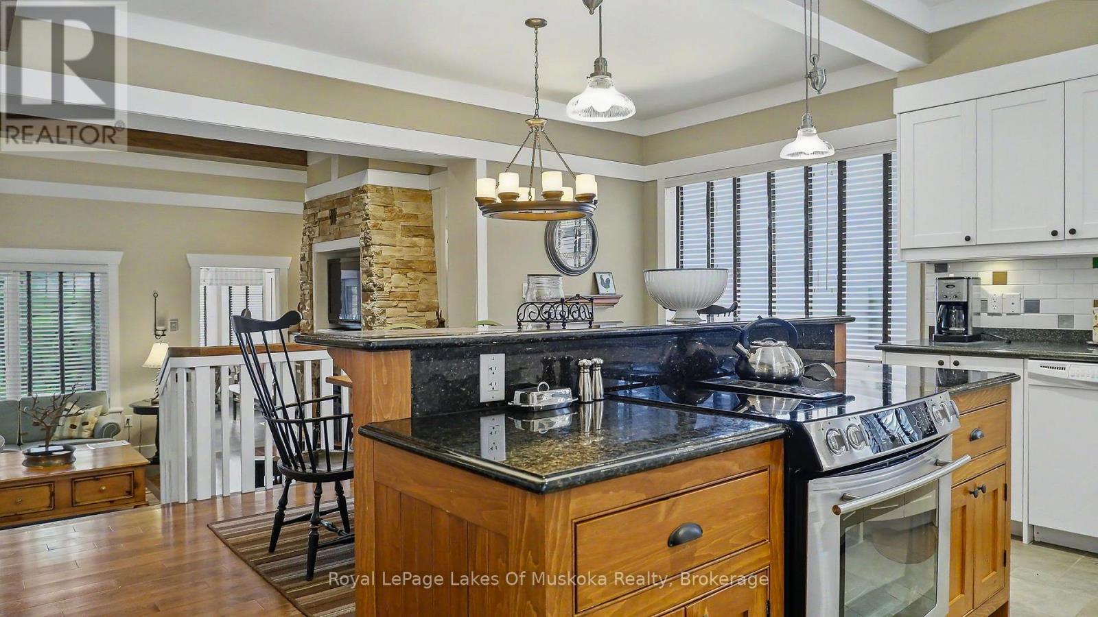 V 16, W2 - 1020 Birch Glen Road, Lake Of Bays, Ontario  P0B 1A0 - Photo 16 - X13644526