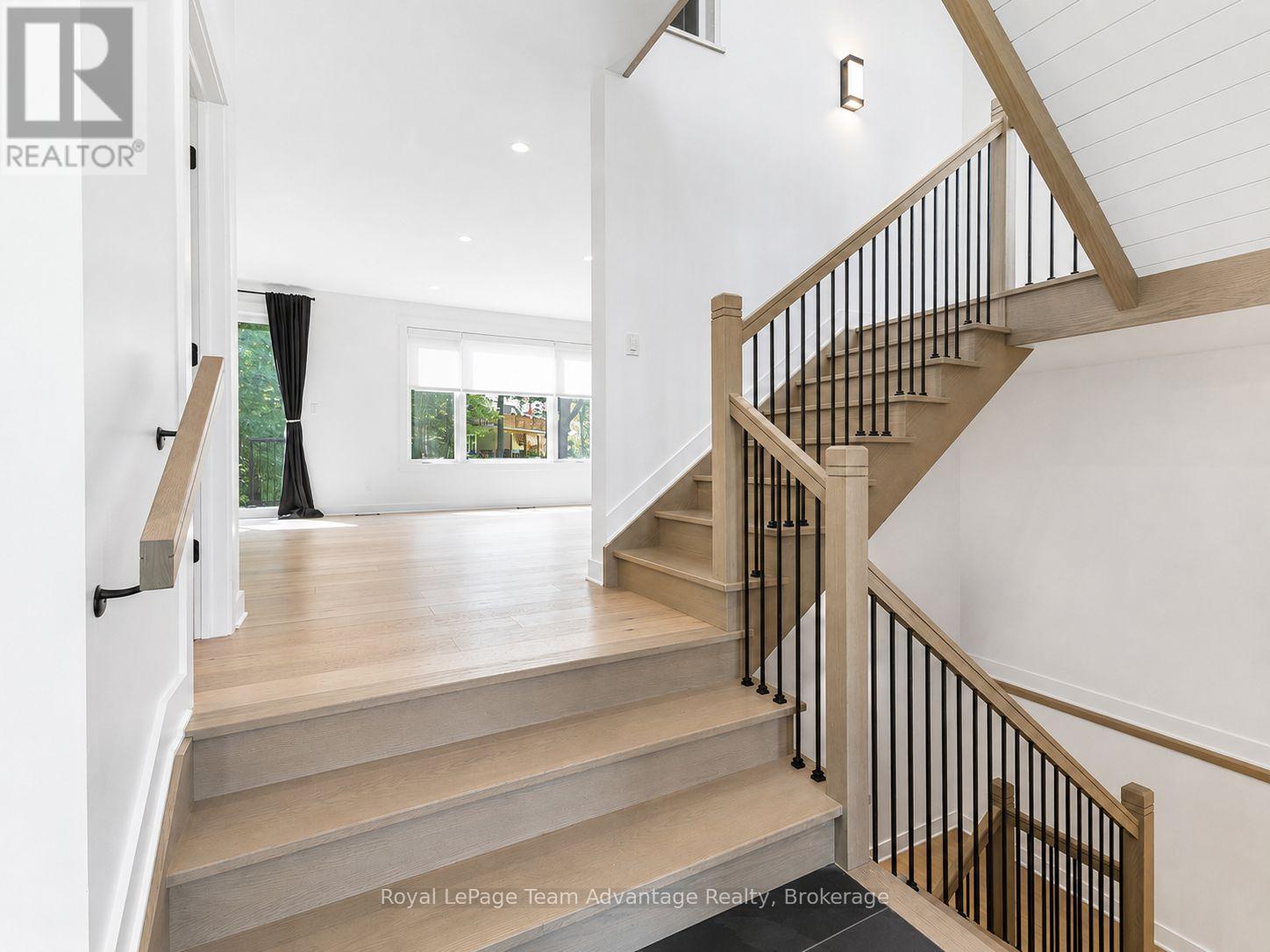 53 Dennis Drive, Parry Sound, Ontario  P2A 0E4 - Photo 10 - X13644624