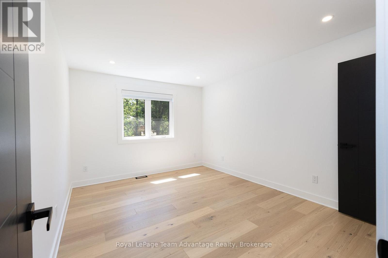 53 Dennis Drive, Parry Sound, Ontario  P2A 0E4 - Photo 30 - X13644624