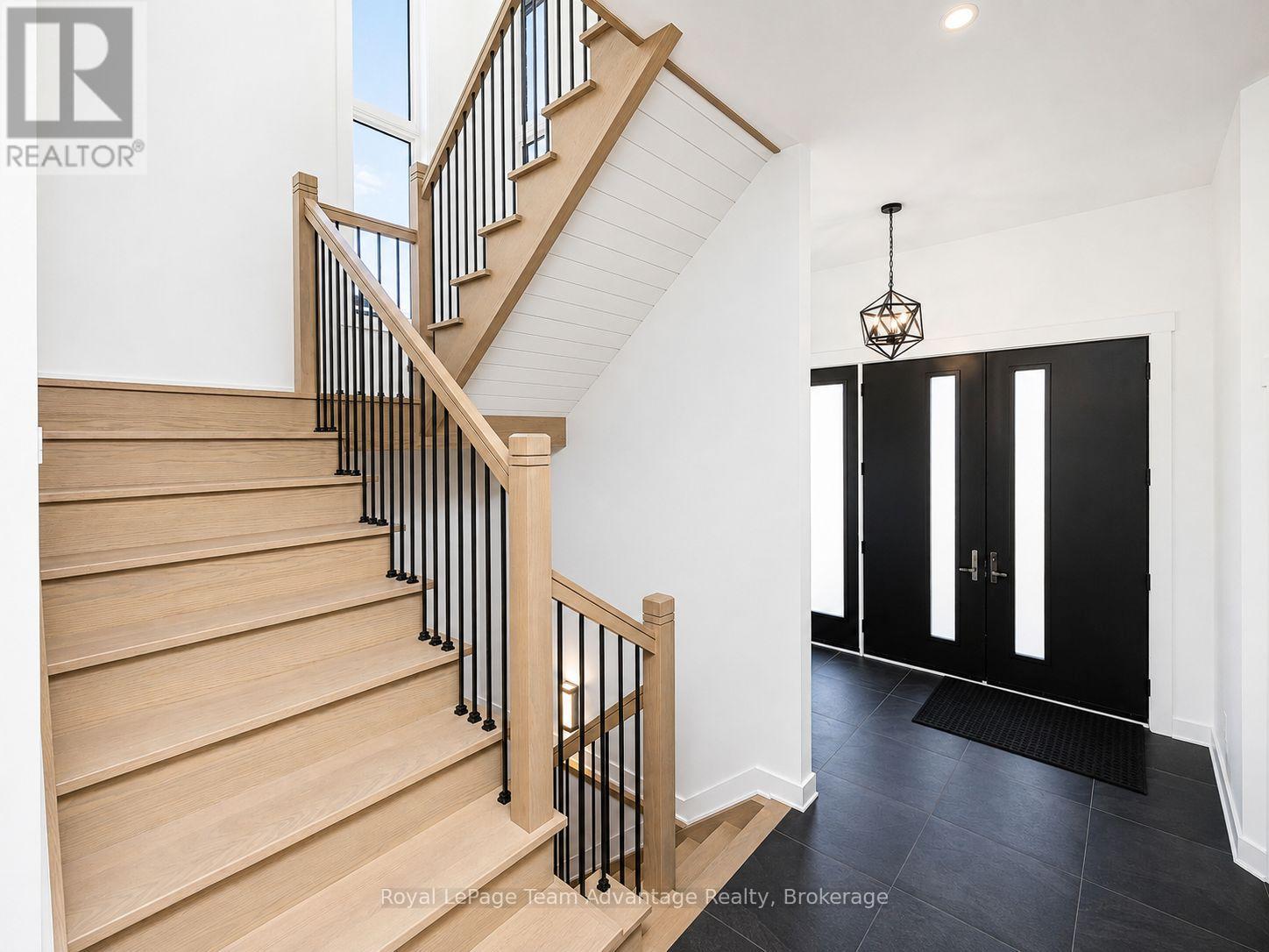 53 Dennis Drive, Parry Sound, Ontario  P2A 0E4 - Photo 9 - X13644624