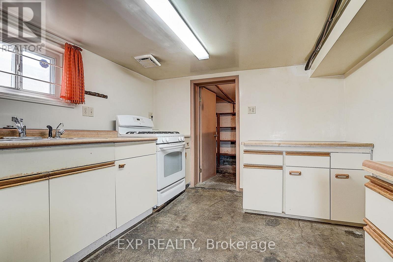 298 Glebemount Avenue, Toronto, Ontario  M4C 3V3 - Photo 25 - E13644288