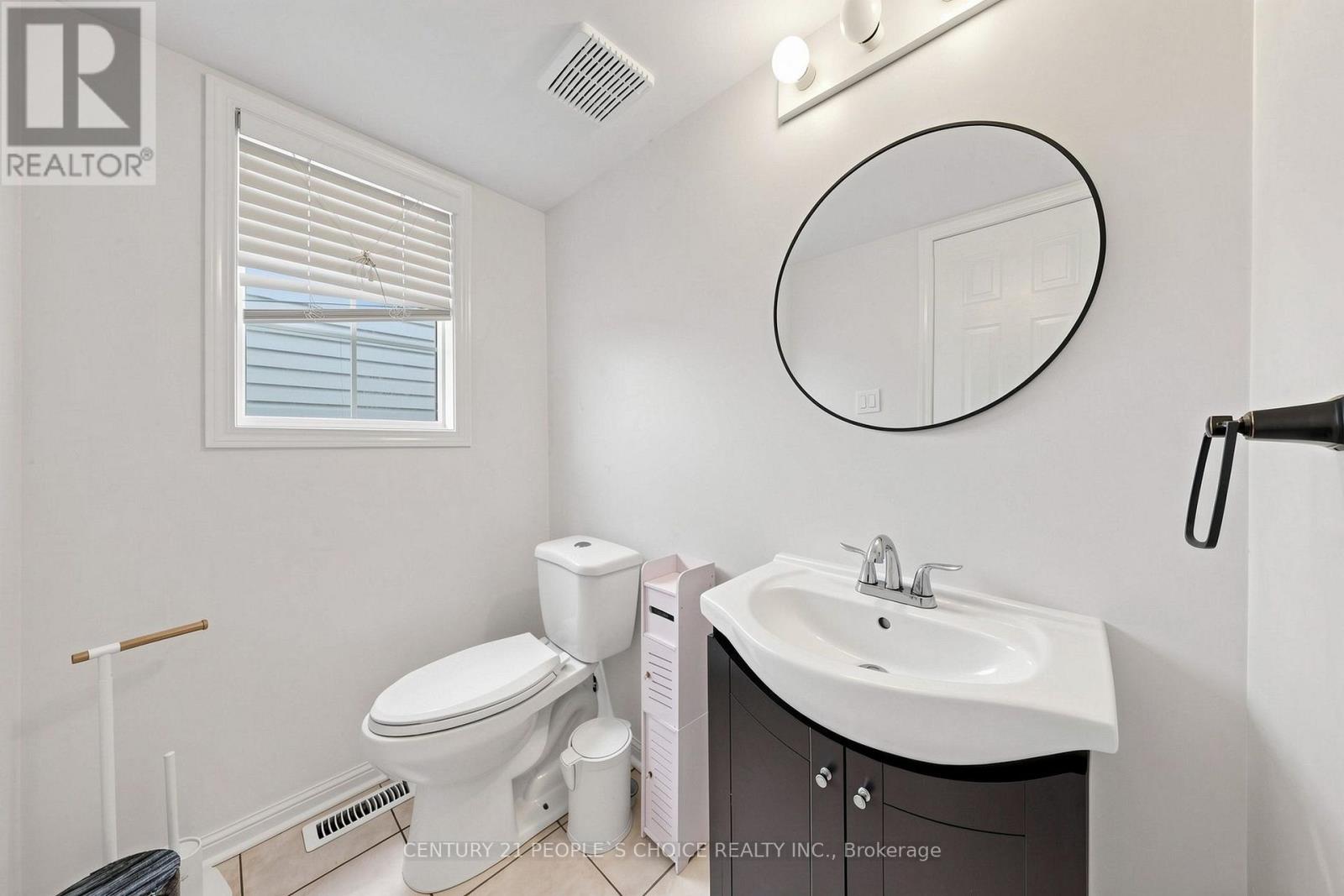 15 - 33 Aspen Park Way, Whitby, Ontario  L1N 9M6 - Photo 11 - E13644330