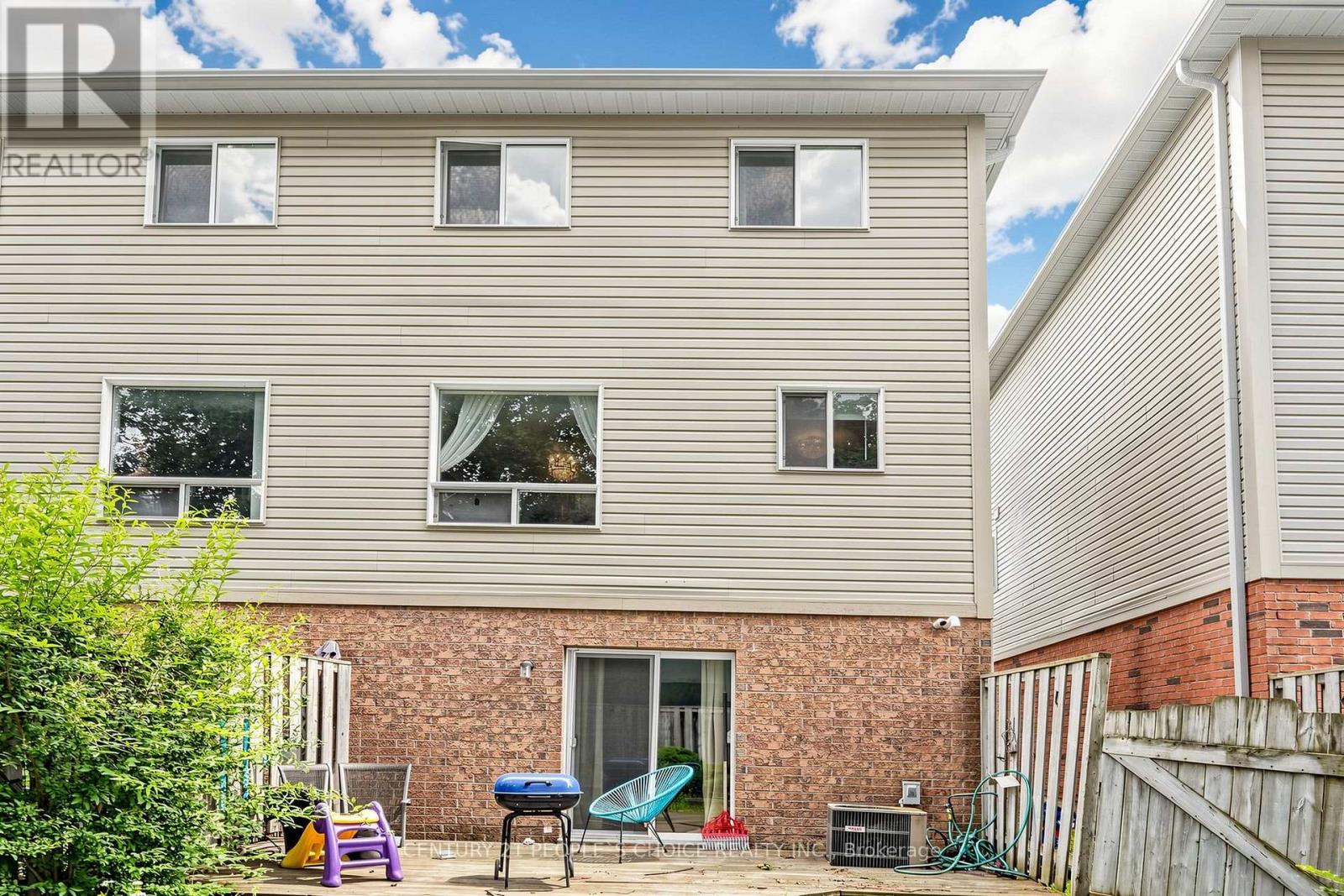 15 - 33 Aspen Park Way, Whitby, Ontario  L1N 9M6 - Photo 31 - E13644330