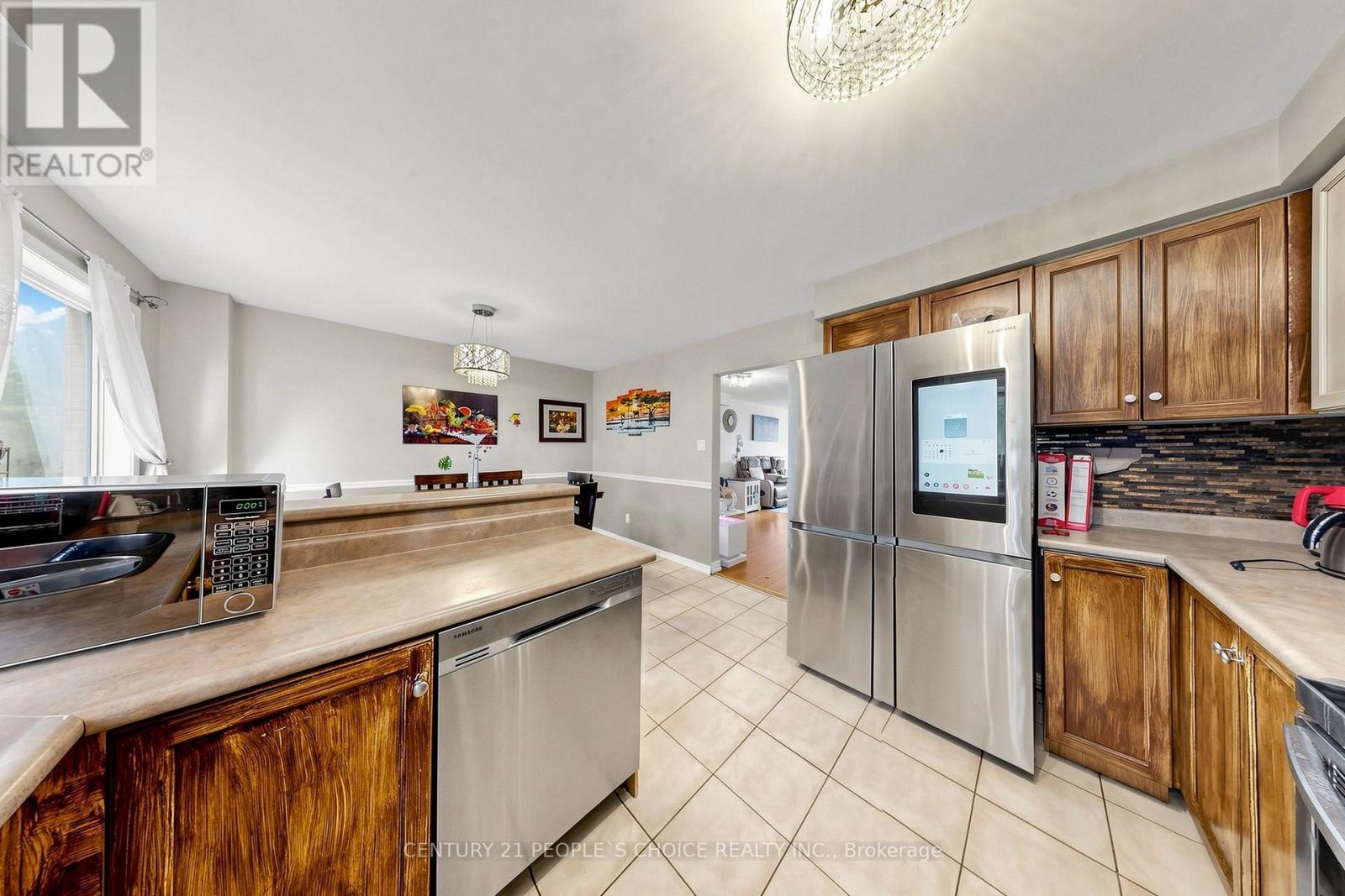 15 - 33 Aspen Park Way, Whitby, Ontario  L1N 9M6 - Photo 8 - E13644330