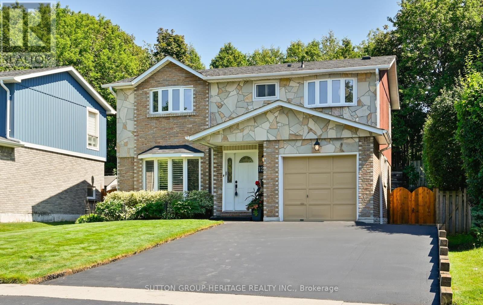 1209 CHERRYDOWN DRIVE, Oshawa, Ontario