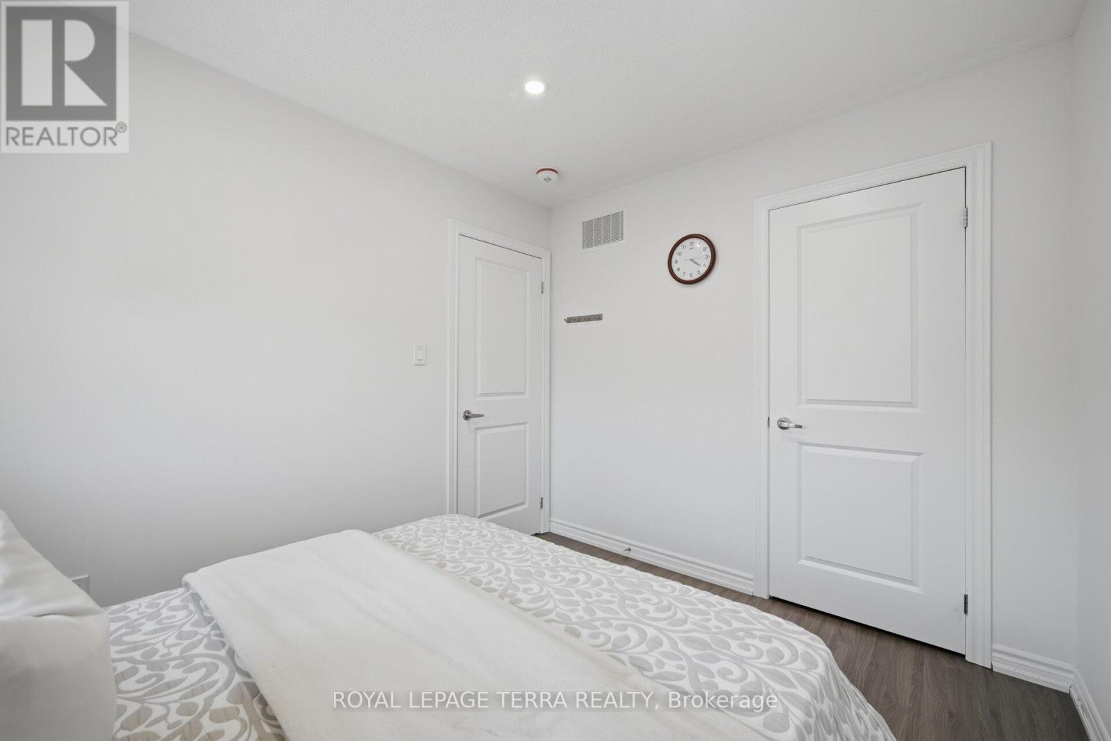 38 Hallmark Way, Whitby, Ontario  L1P 0K2 - Photo 21 - E13644412