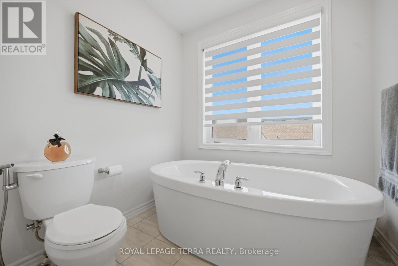 38 Hallmark Way, Whitby, Ontario  L1P 0K2 - Photo 23 - E13644412