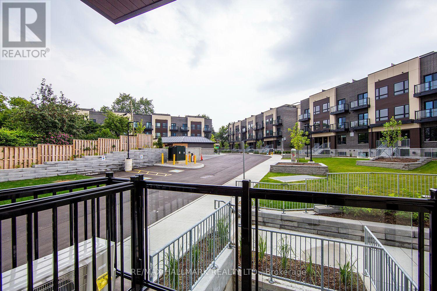 211 - 41 Danforth Road, Toronto, Ontario  M1L 0J6 - Photo 2 - E13644580