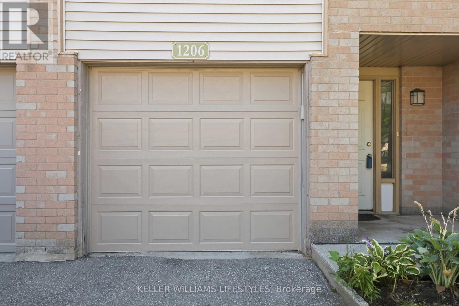 1206 Limberlost Road, London North, Ontario  N6G 3A5 - Photo 6 - X13644502